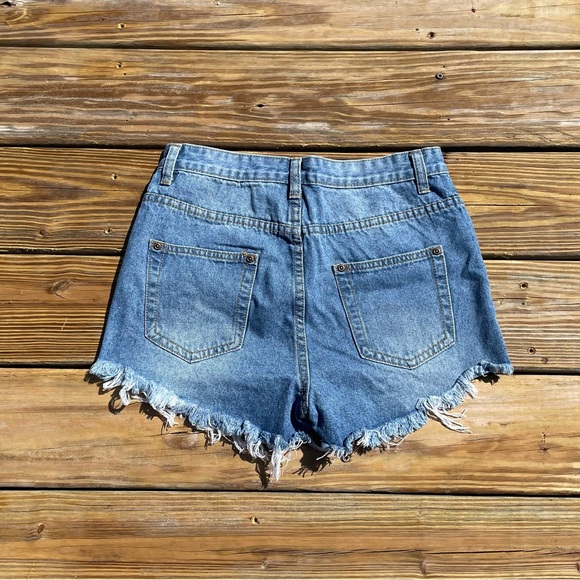 Boohoo Distressed Jean Shorts - Picture 2 of 5